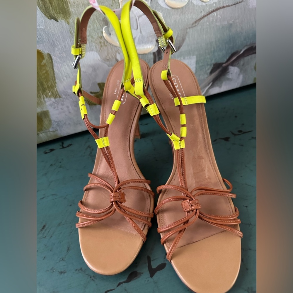 Coach Lana Scandals Neon Size 8B GUC